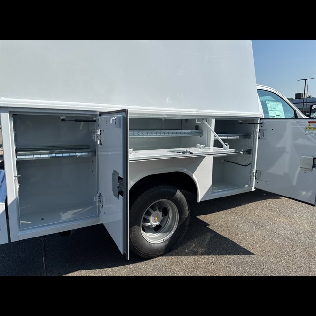 2025 Chevrolet Silverado 3500HD CC Work Truck thumbnail 6