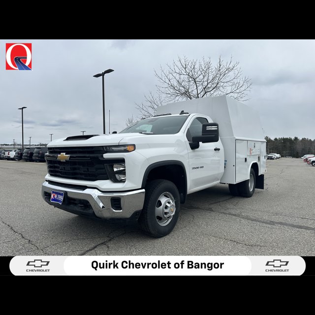 2025 Chevrolet Silverado 3500HD CC Work Truck 4X4