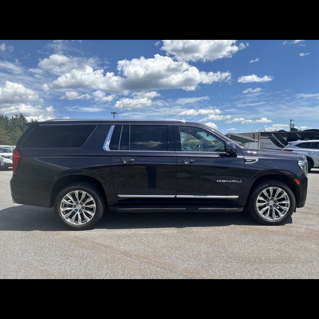 2023 GMC Yukon XL Denali thumbnail 6