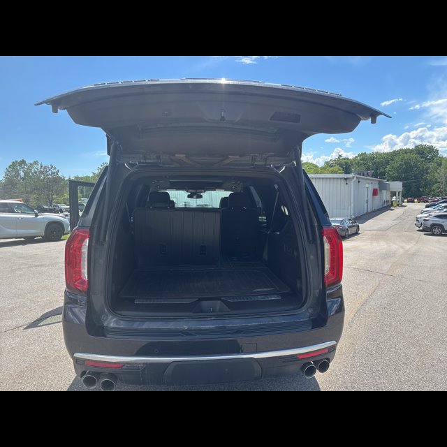 2023 GMC Yukon XL Denali thumbnail 17