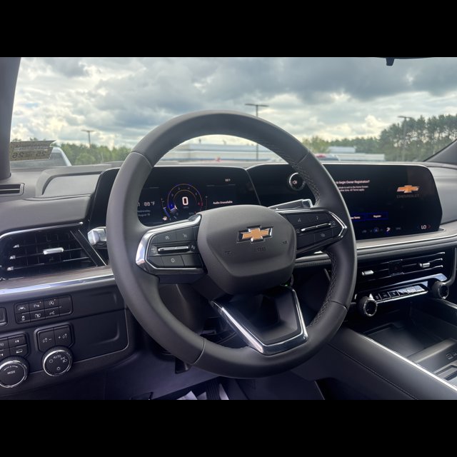 2026 Chevrolet Tahoe LS thumbnail 6