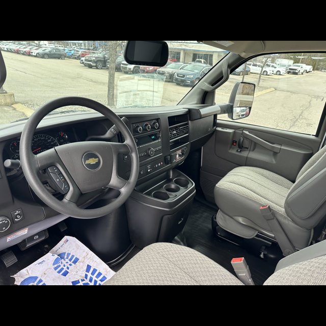 2026 Chevrolet Express Commercial Cutaway Base thumbnail 12