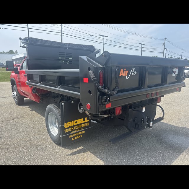 2026 Chevrolet Silverado 3500HD CC Work Truck thumbnail 3