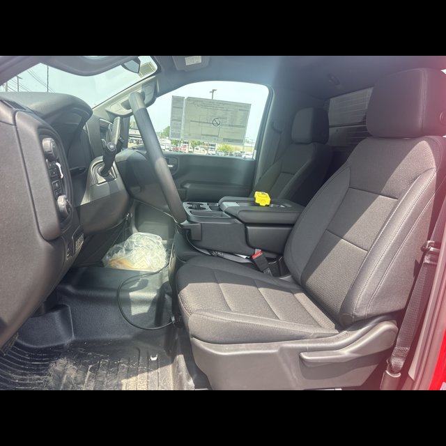 2026 Chevrolet Silverado 3500HD CC Work Truck thumbnail 4