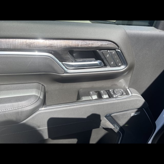 2026 Chevrolet Silverado 2500HD LTZ thumbnail 9