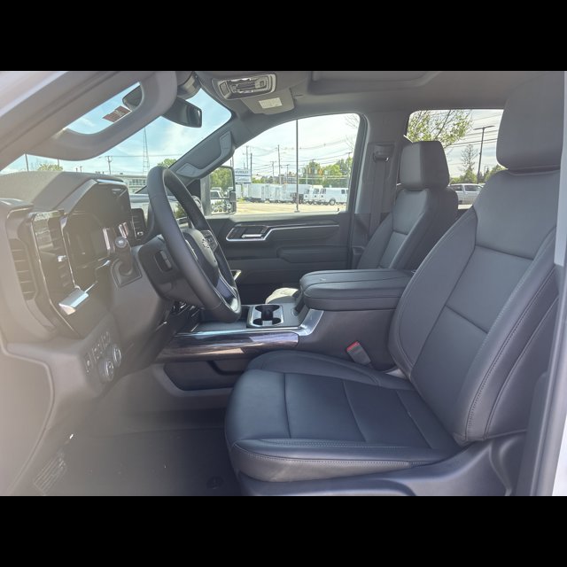 2026 Chevrolet Silverado 2500HD LTZ thumbnail 10