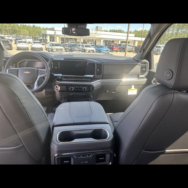 2026 Chevrolet Silverado 2500HD LTZ thumbnail 12