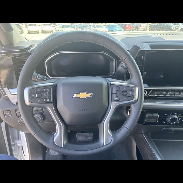 2026 Chevrolet Silverado 2500HD LTZ thumbnail 18