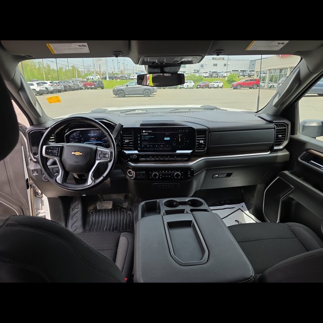 2025 Chevrolet Silverado 2500HD LT thumbnail 11