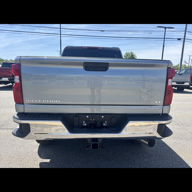 2026 Chevrolet Silverado 2500HD LT thumbnail 2