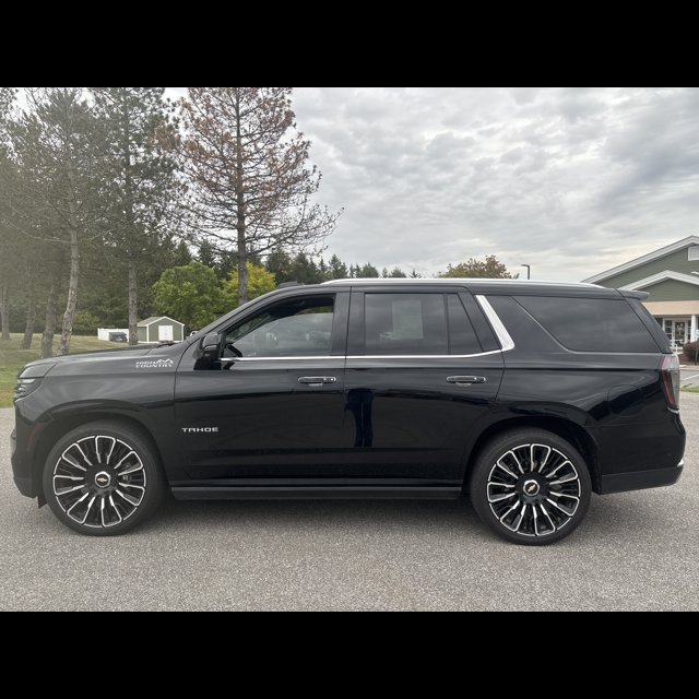 2025 Chevrolet Tahoe High Country thumbnail 2