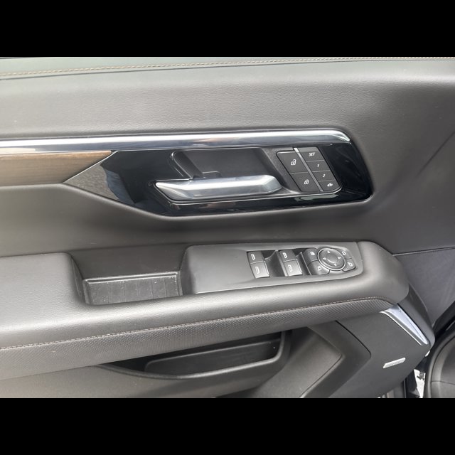 2025 Chevrolet Tahoe High Country thumbnail 9