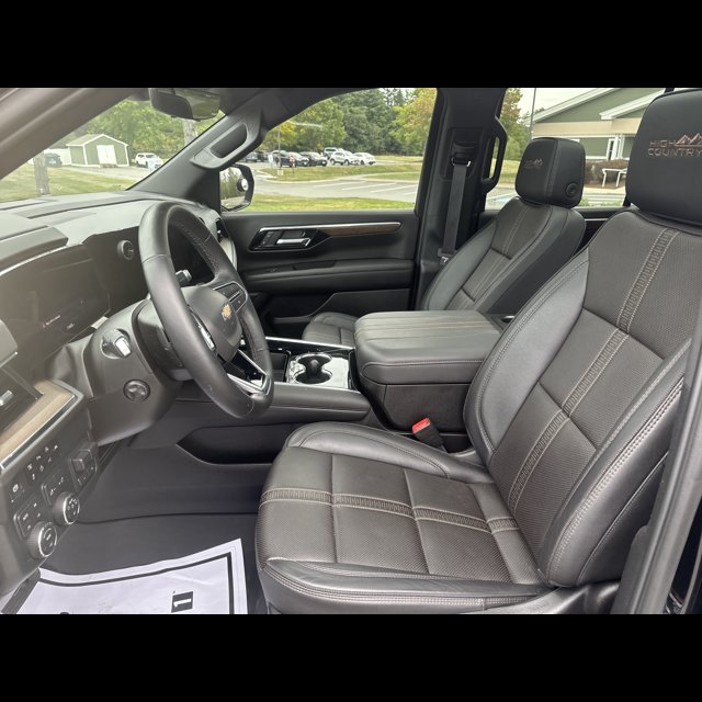 2025 Chevrolet Tahoe High Country thumbnail 10