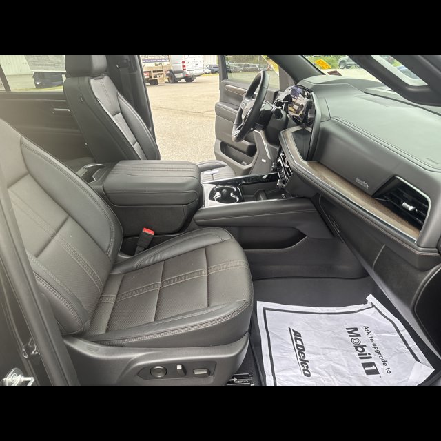 2025 Chevrolet Tahoe High Country thumbnail 18