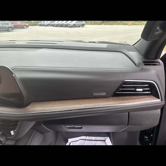 2025 Chevrolet Tahoe High Country thumbnail 19