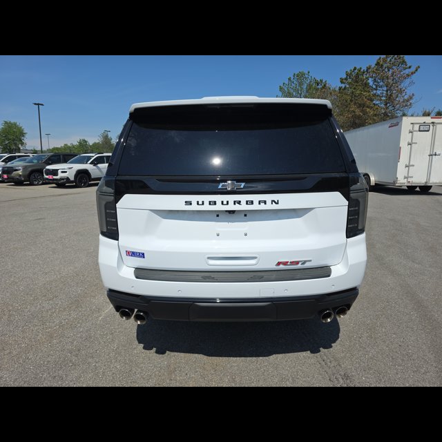2026 Chevrolet Suburban RST thumbnail 4
