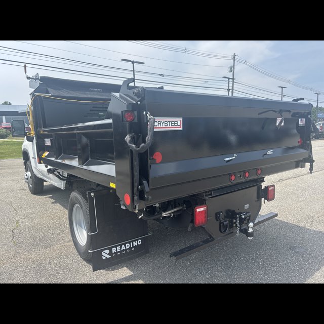 2026 Chevrolet Silverado 3500HD CC Work Truck thumbnail 3