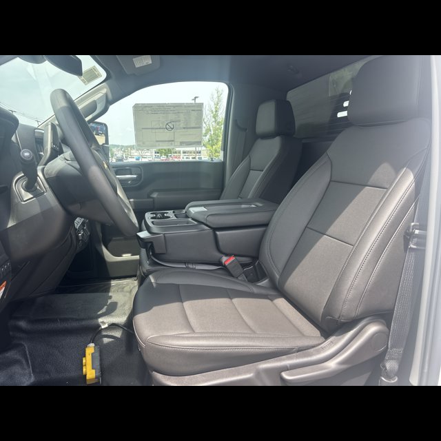 2026 Chevrolet Silverado 3500HD CC Work Truck thumbnail 4