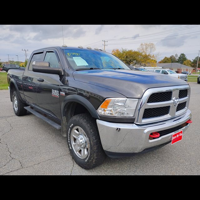 2018 Ram 2500 Tradesman thumbnail 3