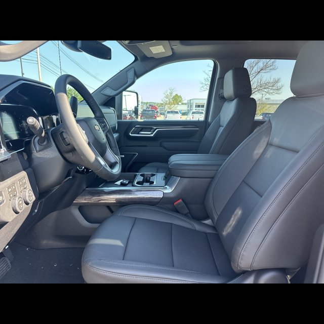 2026 Chevrolet Silverado 2500HD LTZ thumbnail 7