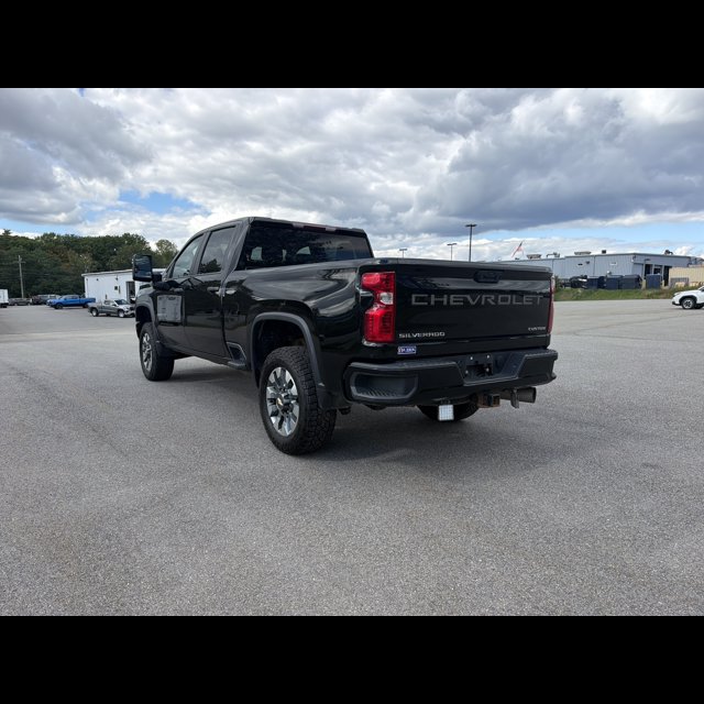 2023 Chevrolet Silverado 2500HD Custom thumbnail 3