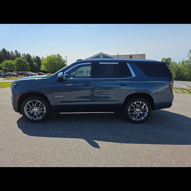 2026 Chevrolet Tahoe LT thumbnail 2