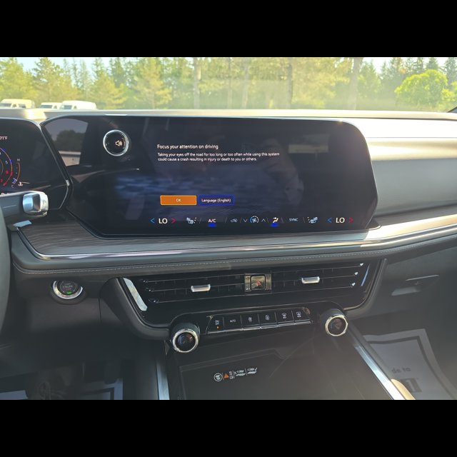 2026 Chevrolet Tahoe LT thumbnail 16