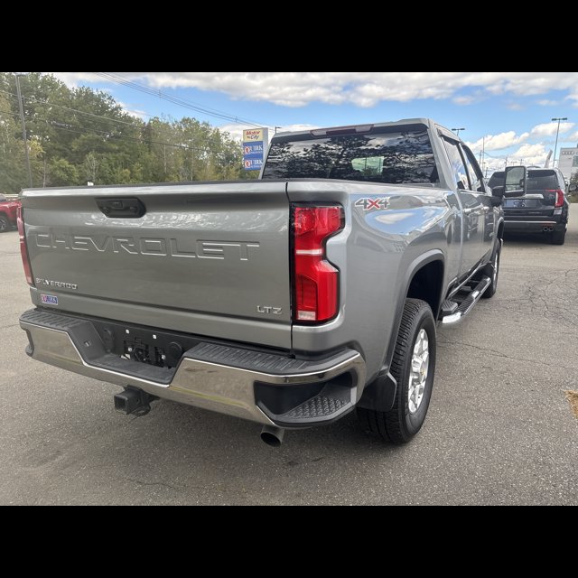 2026 Chevrolet Silverado 2500HD LTZ thumbnail 5