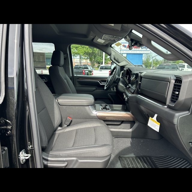 2026 Chevrolet Silverado 2500HD LT thumbnail 10