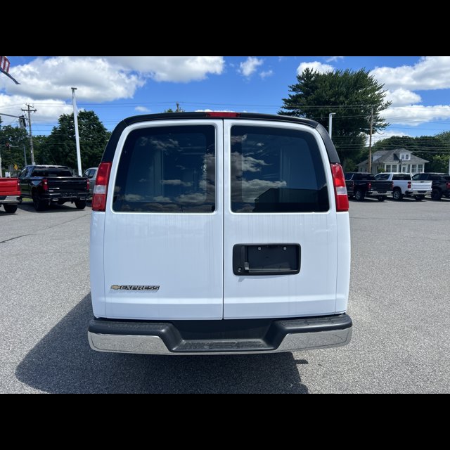 2026 Chevrolet Express Cargo Van Base thumbnail 4