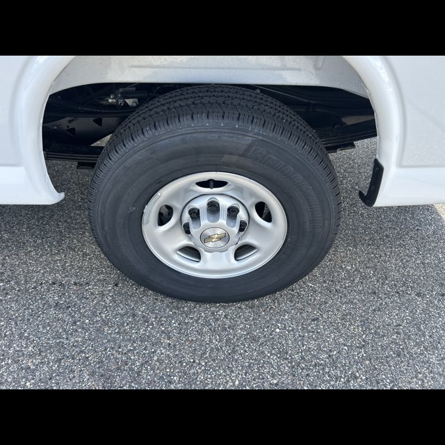 2026 Chevrolet Express Cargo Van Base thumbnail 5