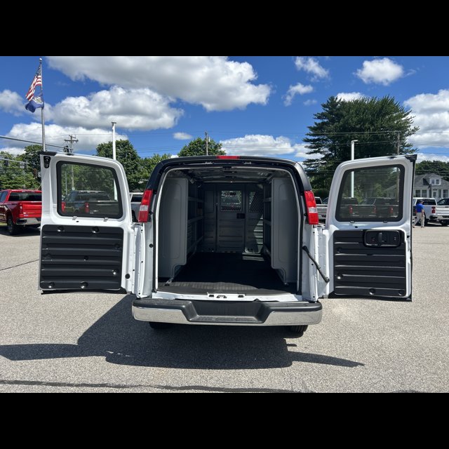 2026 Chevrolet Express Cargo Van Base thumbnail 10