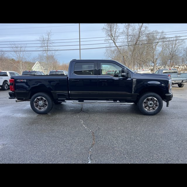 2024 Ford Super Duty F-250 SRW King Ranch thumbnail 4