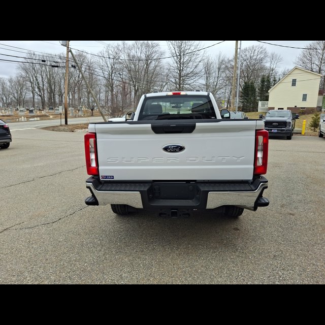 2026 Ford Super Duty F-250 SRW XL thumbnail 6
