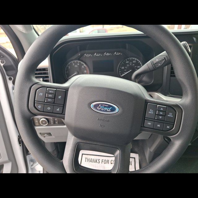 2026 Ford Super Duty F-250 SRW XL thumbnail 8