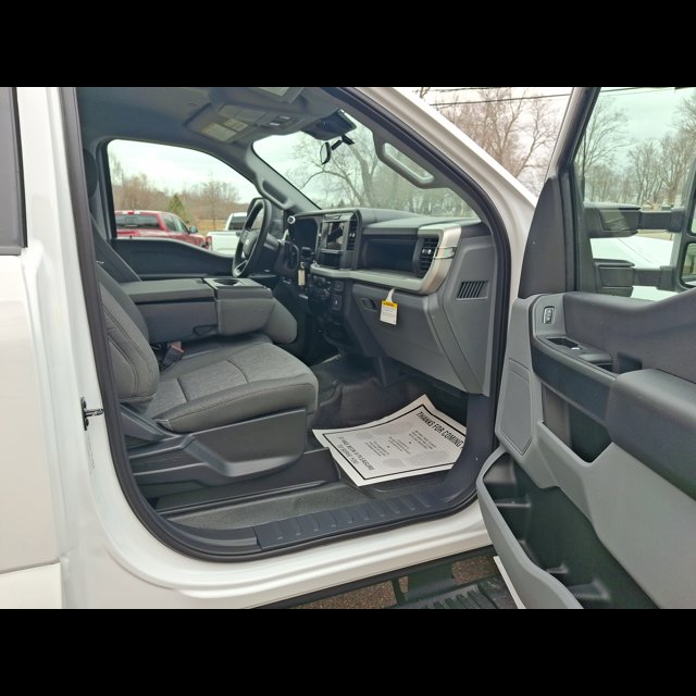 2026 Ford Super Duty F-250 SRW XL thumbnail 10