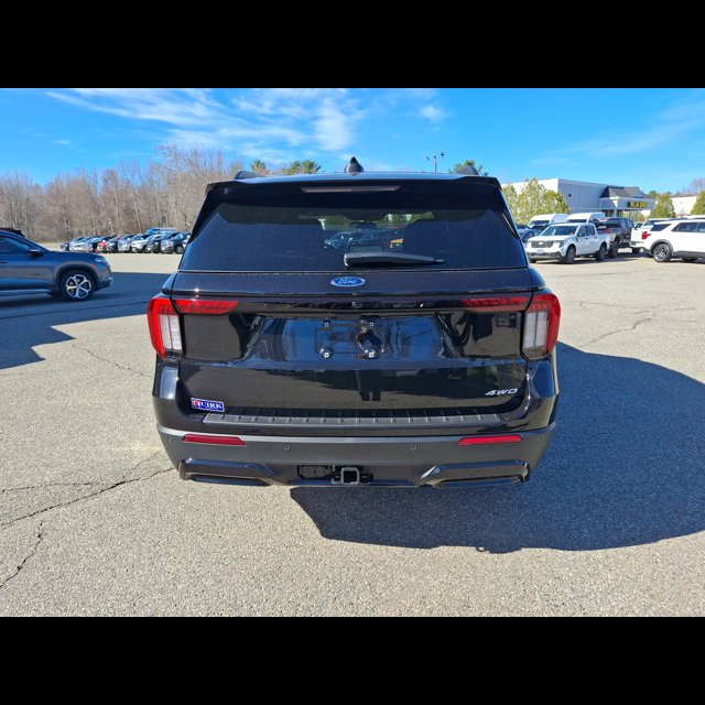 2026 Ford Explorer ST-Line thumbnail 5