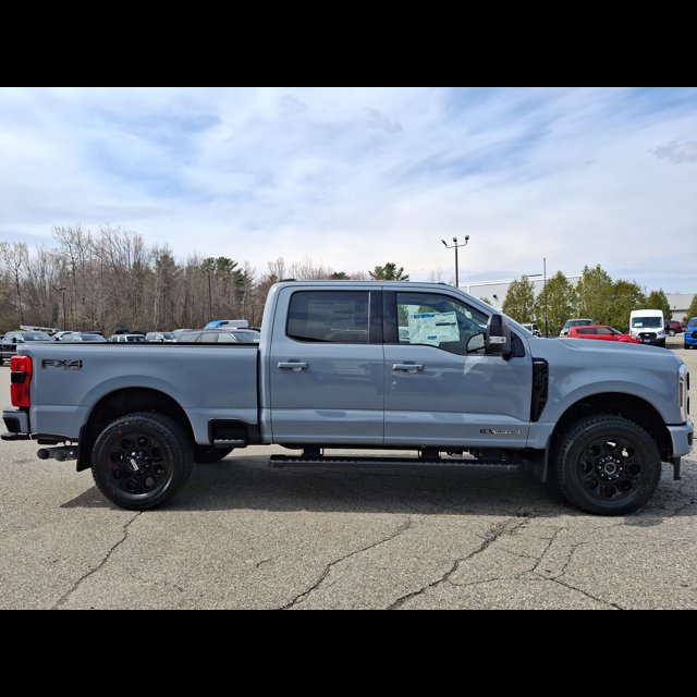 2026 Ford Super Duty F-350 SRW Base thumbnail 4