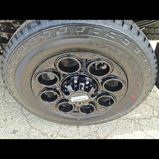 2026 Ford Super Duty F-350 SRW Base thumbnail 9