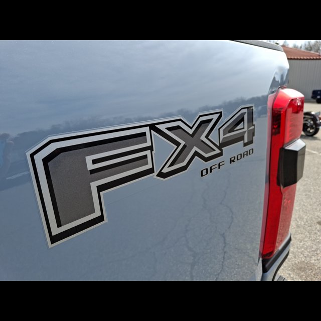 2026 Ford Super Duty F-350 SRW Base thumbnail 10