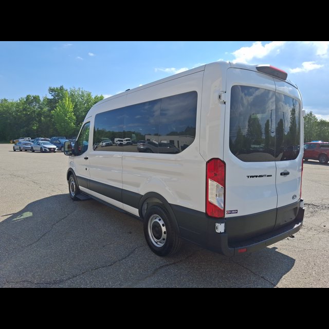 2026 Ford Transit Passenger Wagon XL thumbnail 5