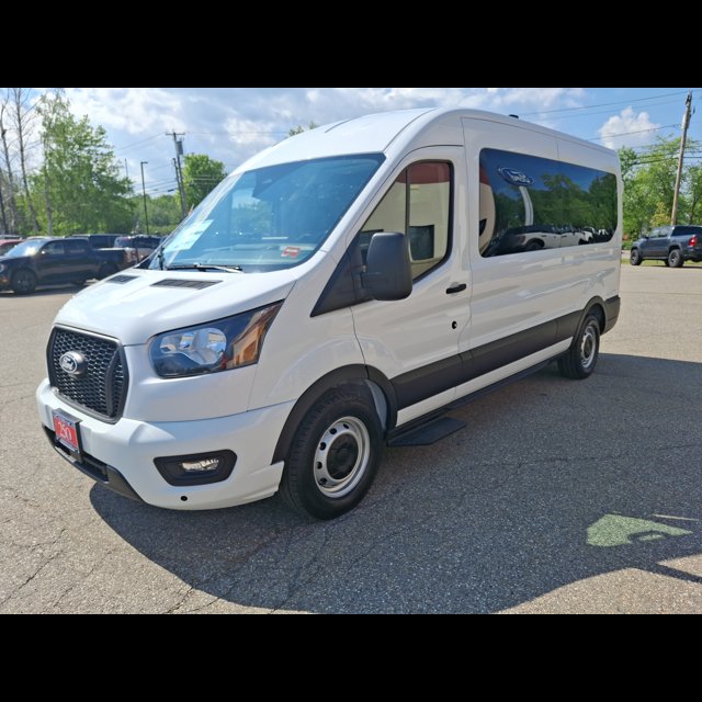 2026 Ford Transit Passenger Wagon XL thumbnail 7