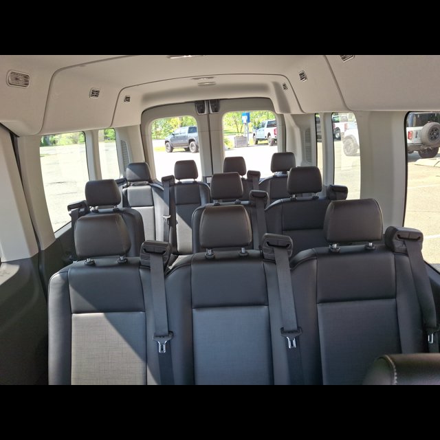 2026 Ford Transit Passenger Wagon XL thumbnail 12