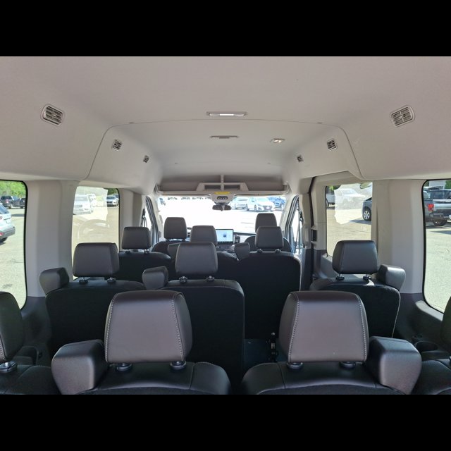 2026 Ford Transit Passenger Wagon XL thumbnail 14
