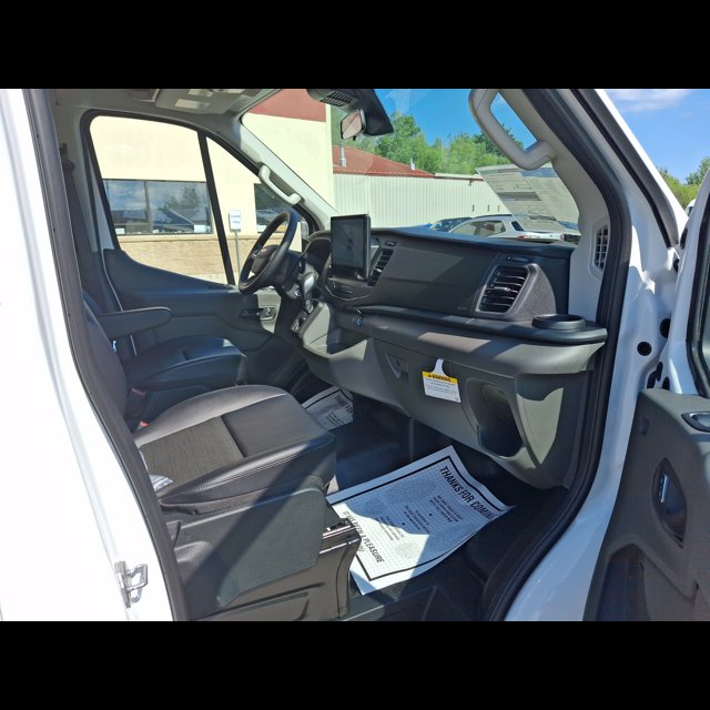 2026 Ford Transit Passenger Wagon XL thumbnail 17