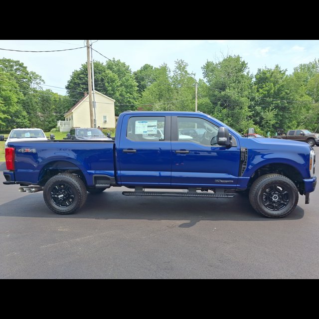 2026 Ford Super Duty F-250 SRW Base thumbnail 5