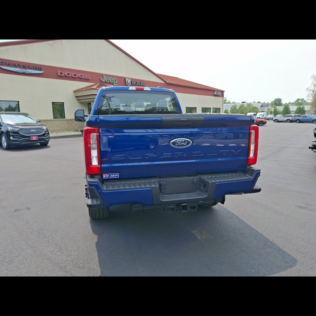 2026 Ford Super Duty F-250 SRW Base thumbnail 7