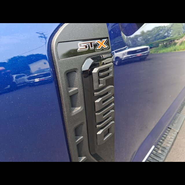 2026 Ford Super Duty F-250 SRW Base thumbnail 11
