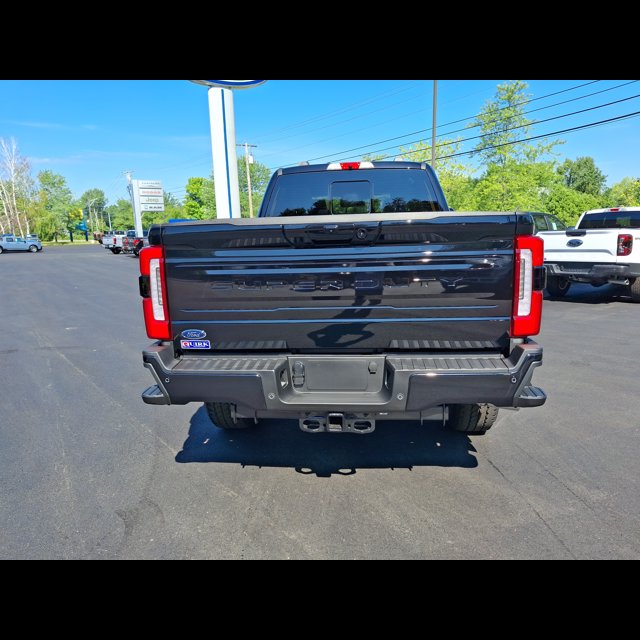 2026 Ford Super Duty F-350 SRW Base thumbnail 2