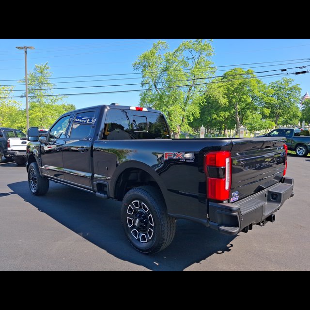 2026 Ford Super Duty F-350 SRW Base thumbnail 3